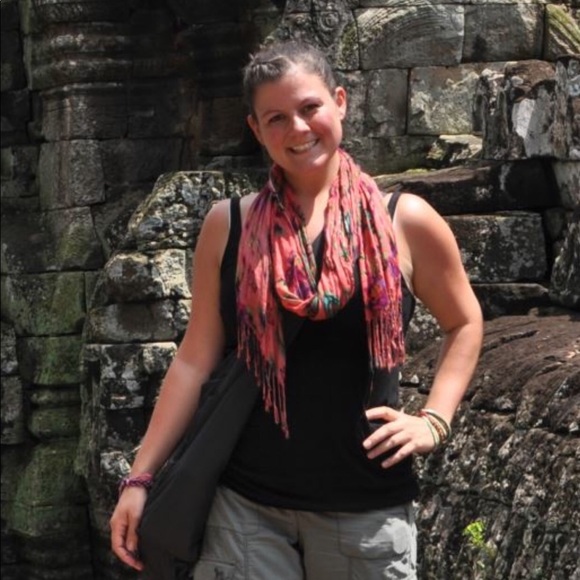 Meet your Posher, Michelle! - Picture 7 of 8